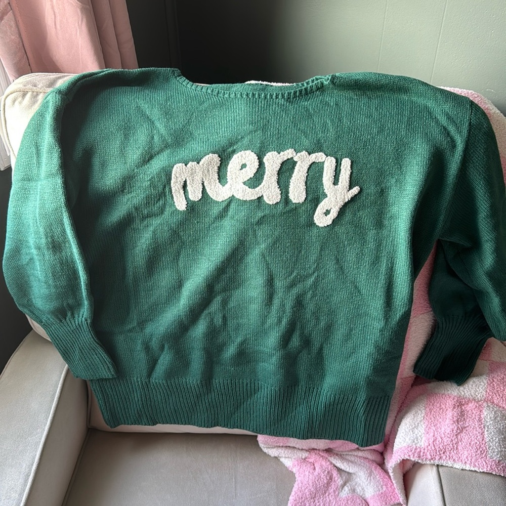Medium green women’s sweater MERRY Christmas sweater.